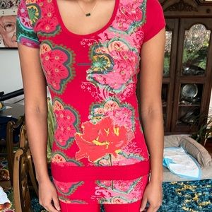 Patterned short sleeve shirt